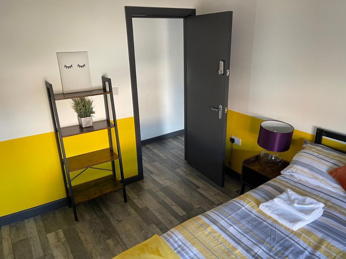 The Willow - Superb Spacious 3 Bed Room Apartment Blackpool Kültér fotó