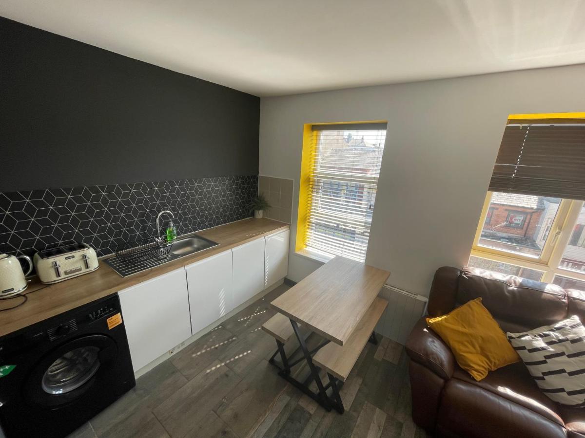 The Willow - Superb Spacious 3 Bed Room Apartment Blackpool Kültér fotó
